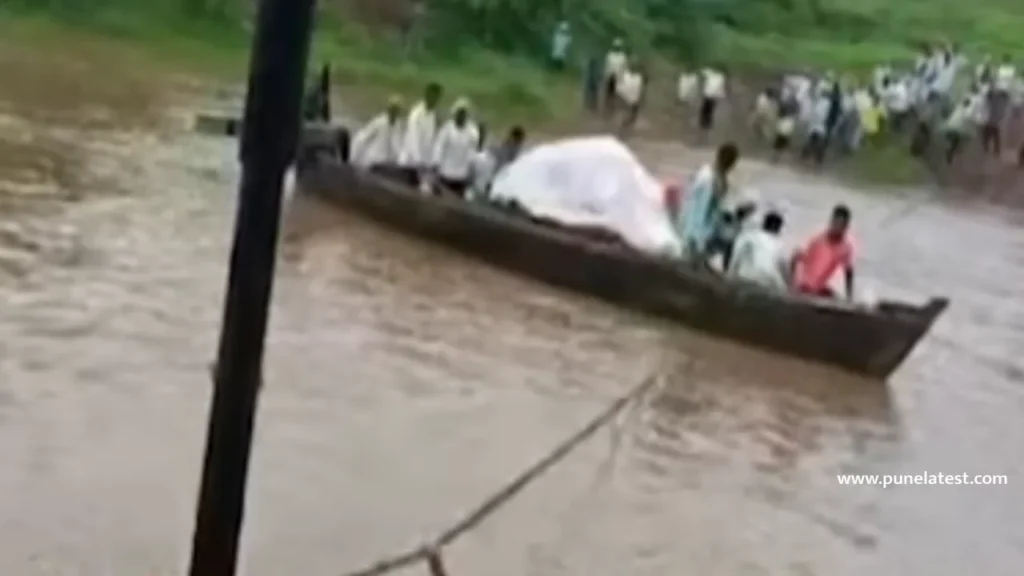 Nandurbar News Time to take out funeral procession through flood waters